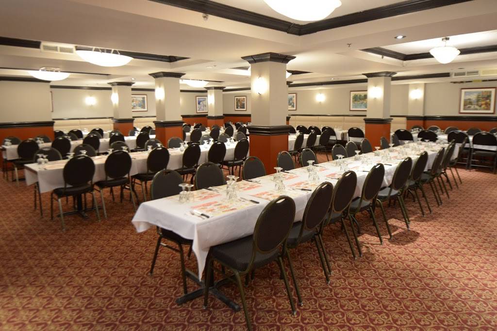 Casa Grecque | restaurant | 10460 Boulevard de lOrmière, Québec, QC G2B 3L3, Canada | 4188420440 OR +1 418-842-0440