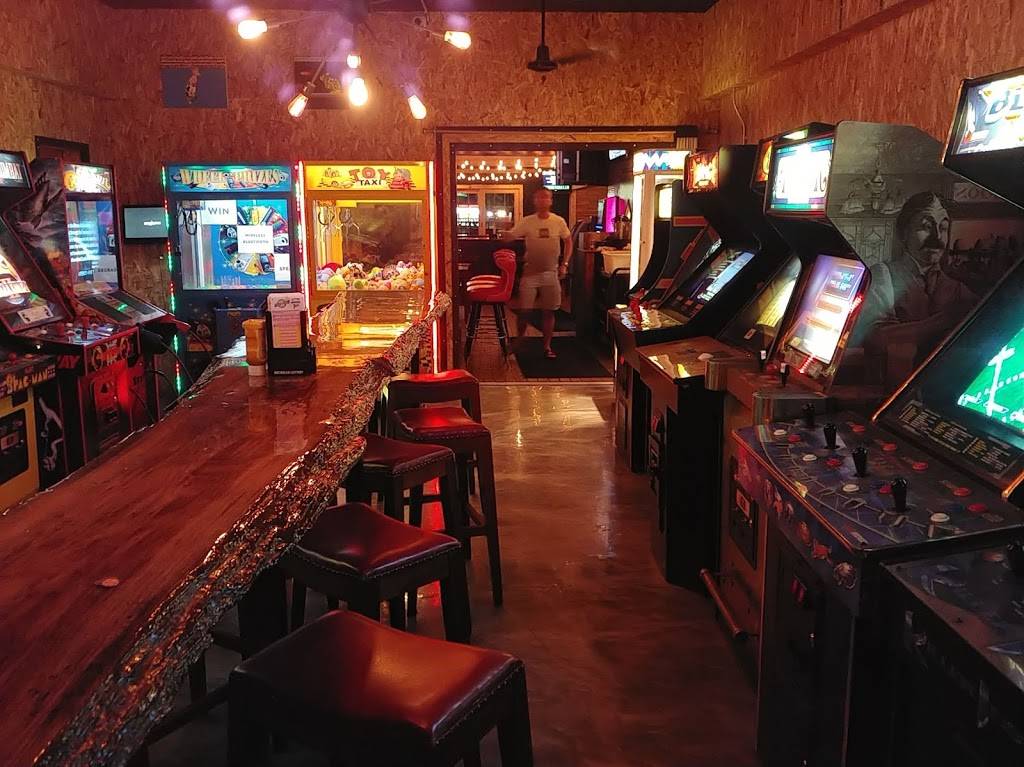 DK Arcade | restaurant | 36470 Jefferson Ave, Harrison Charter Township, MI 48045, USA | 5864638258 OR +1 586-463-8258