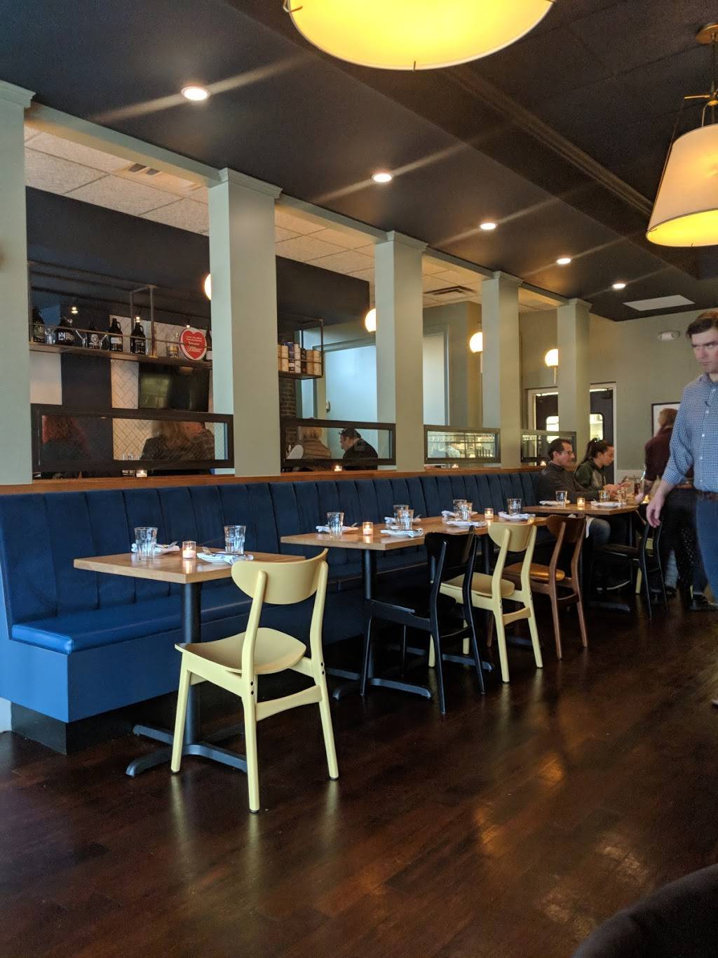 Buttonwood | restaurant | 51 Lincoln St, Newton Highlands, MA 02461, USA | 6179285771 OR +1 617-928-5771