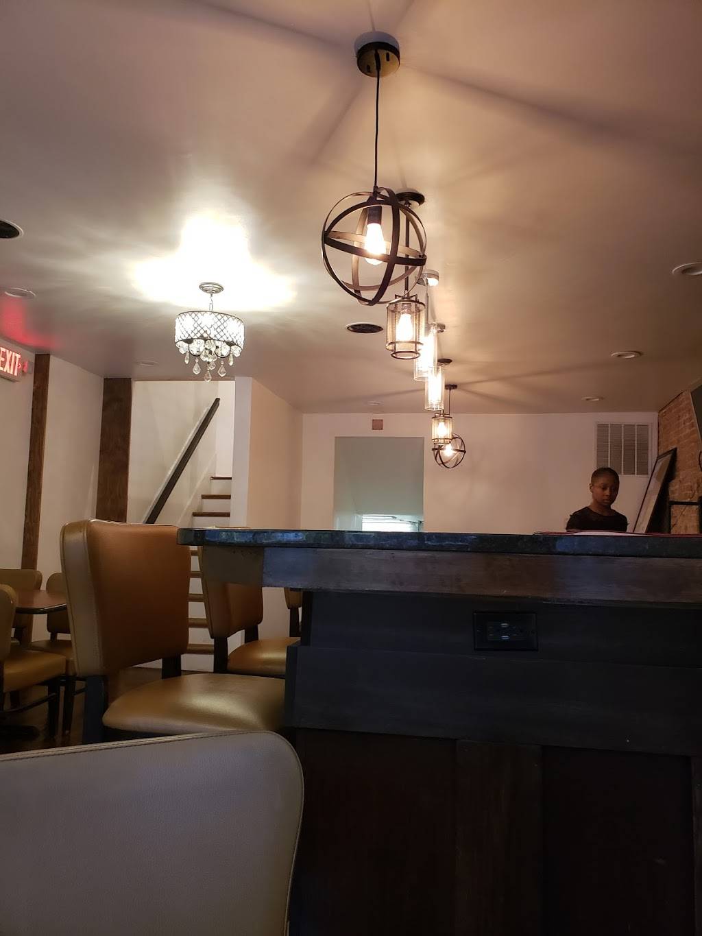 Montego Bar & Grille | restaurant | 1818 N Charles St, Baltimore, MD 21201, USA | 4434183112 OR +1 443-418-3112