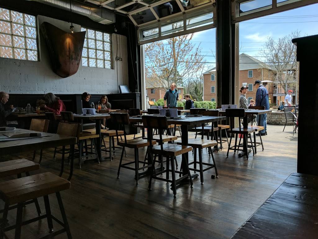 Frys Spring Station | restaurant | 2115 Jefferson Park Ave, Charlottesville, VA 22903, USA | 4342022257 OR +1 434-202-2257