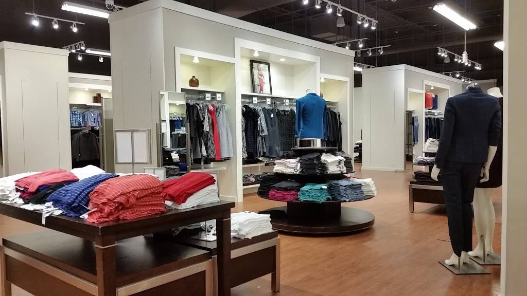 The Gallery At Westbury Plaza | shopping mall | 900 Old Country Rd, Garden City, NY 11530, USA | 2036355560 OR +1 203-635-5560