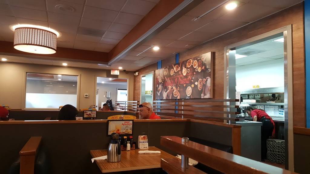 IHOP | restaurant | 5101 E Grant Rd, Tucson, AZ 85712, USA | 5203233144 OR +1 520-323-3144