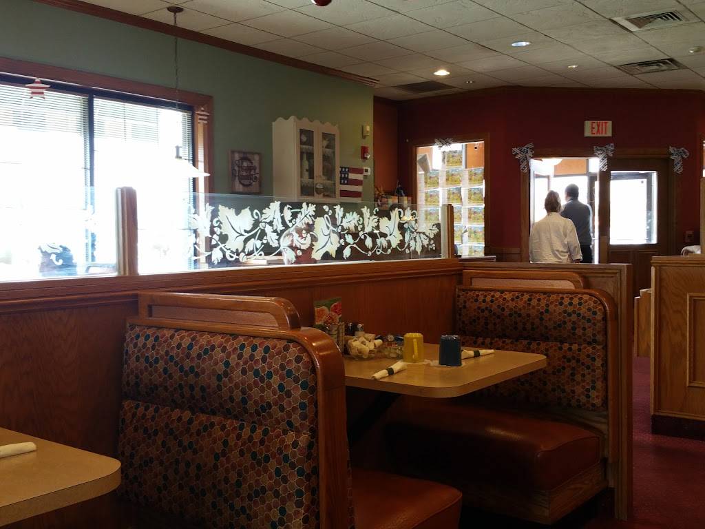 Harvest Pancake House & Grill | restaurant | 339 W 63rd St, Westmont, IL 60559, USA | 6309603895 OR +1 630-960-3895