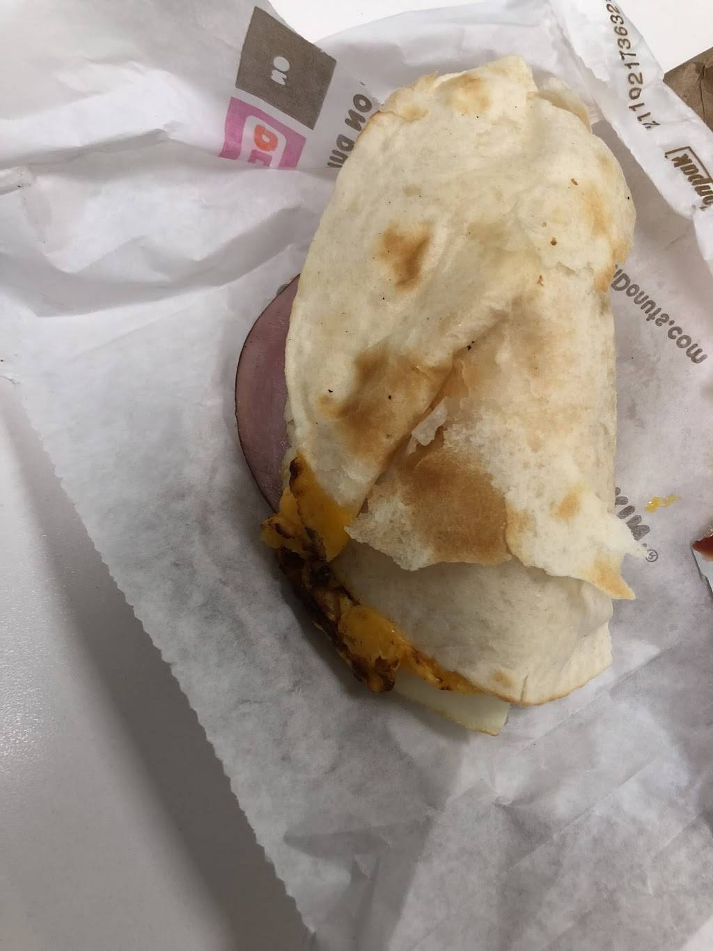 Dunkin | bakery | 250 E Sample Rd, Pompano Beach, FL 33064, USA | 9549434666 OR +1 954-943-4666