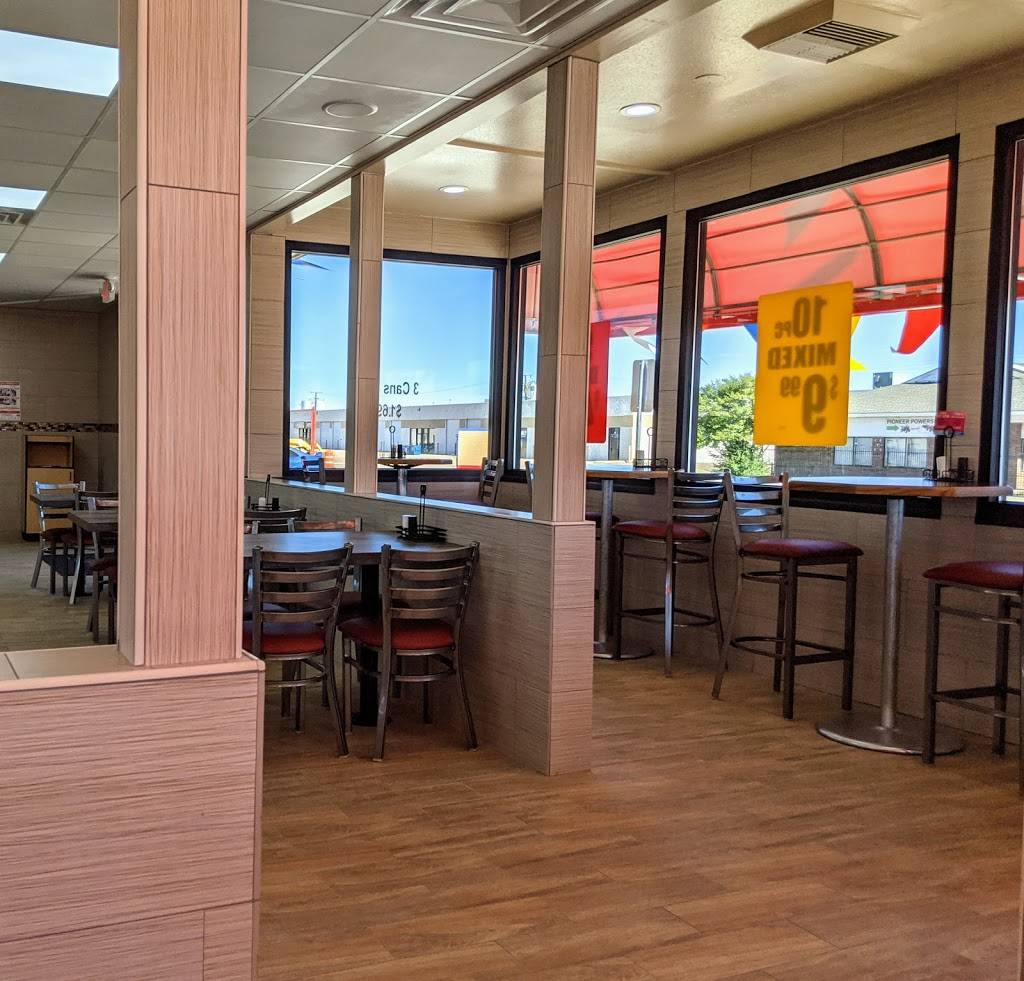 Lisas Chicken | restaurant | 2480 W Pioneer Pkwy, Grand Prairie, TX 75051, USA | 8176172300 OR +1 817-617-2300