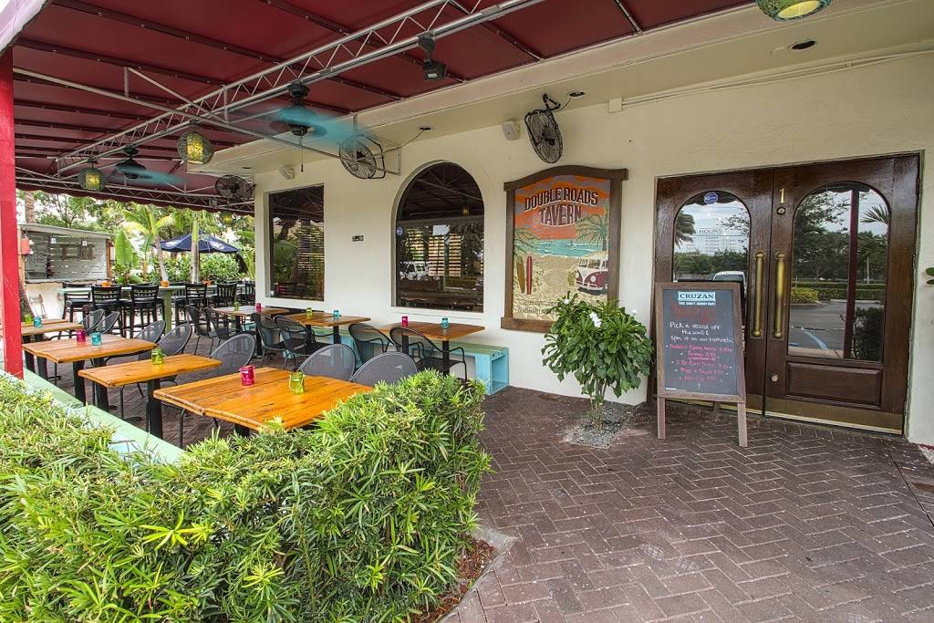 Double Roads Tavern | restaurant | 251 US-1, Jupiter, FL 33477, USA | 5612037061 OR +1 561-203-7061