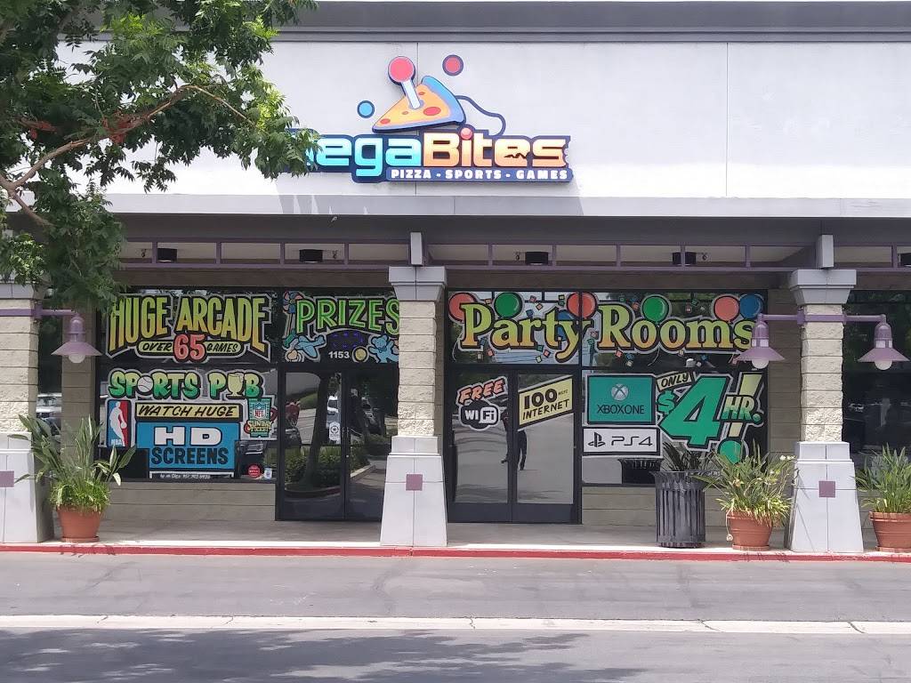 MegaBites | restaurant | 1153 S State St, Hemet, CA 92543, USA | 9513572072 OR +1 951-357-2072