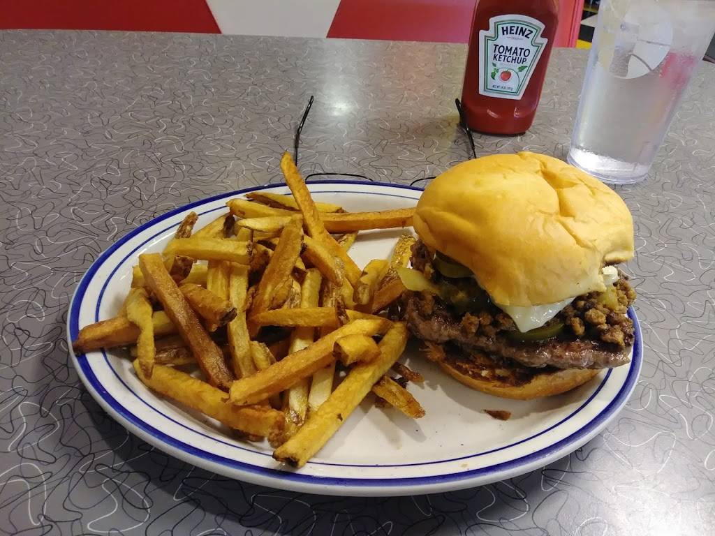 Zes Diner | restaurant | 3448 Denmark Ave, Eagan, MN 55123, USA | 6513301790 OR +1 651-330-1790