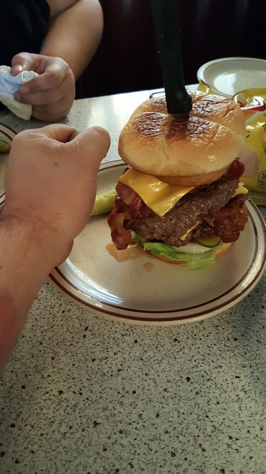 Backroads bar and grill | restaurant | 15217 Apollo Dr, Holly, MI 48442, USA | 2483289175 OR +1 248-328-9175