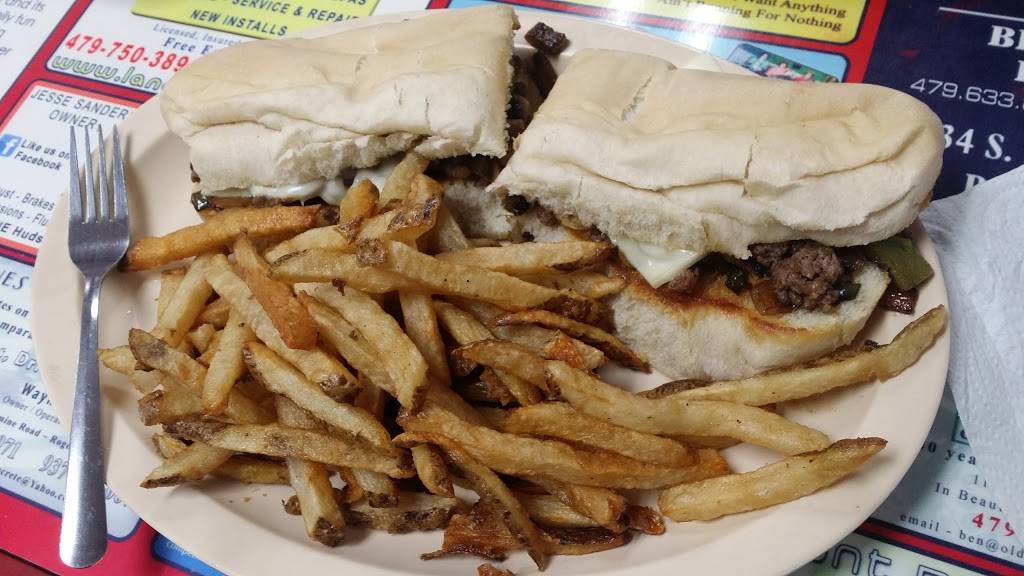 Sams Olde Tyme Hamburgers | restaurant | 223 E Locust St, Rogers, AR 72756, USA | 4799869191 OR +1 479-986-9191