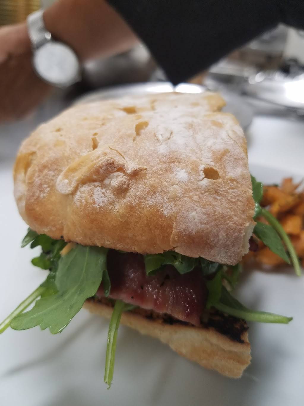 Kheperas Kitchen | restaurant | 418 E 31st St, Baltimore, MD 21218, USA | 4109610490 OR +1 410-961-0490