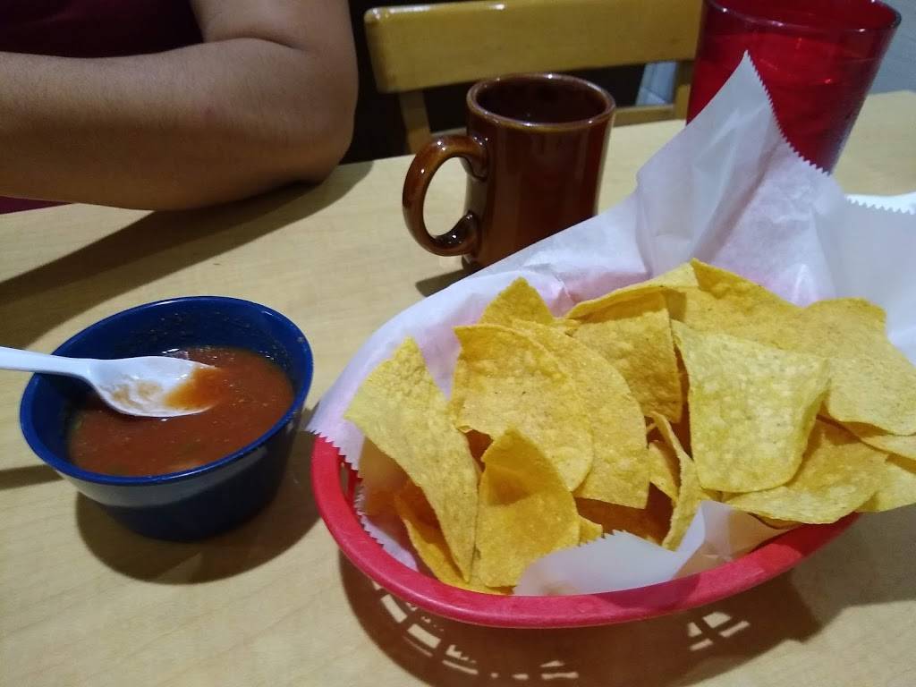 Lindas Restaurant | restaurant | 4033 Gollihar Rd, Corpus Christi, TX 78411, USA | 3618520040 OR +1 361-852-0040