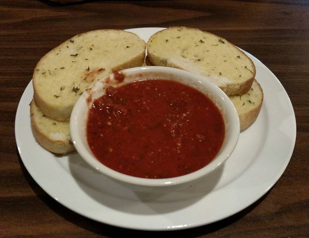 Carbones Pizzeria | meal delivery | 810 Lake St S, Forest Lake, MN 55025, USA | 6514647570 OR +1 651-464-7570