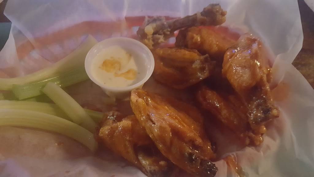 Earles Inn Pub & Grille | restaurant | 2806 York Rd, Gettysburg, PA 17325, USA | 7173343698 OR +1 717-334-3698