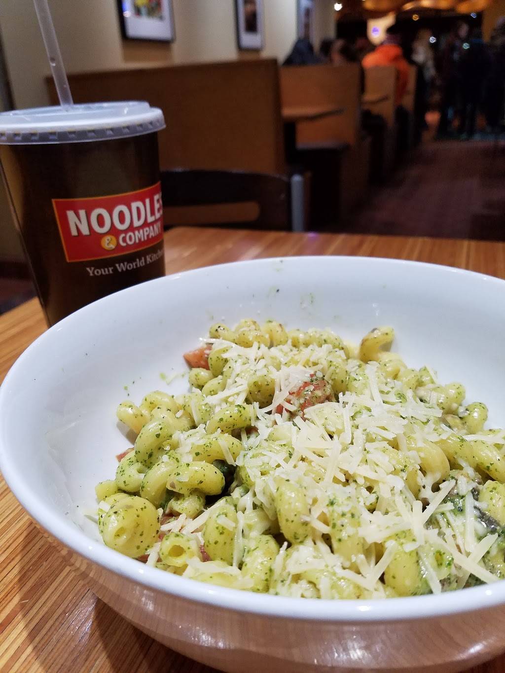 Noodles and Company | restaurant | 4280 E Towne Blvd, Madison, WI 53704, USA | 6082444000 OR +1 608-244-4000