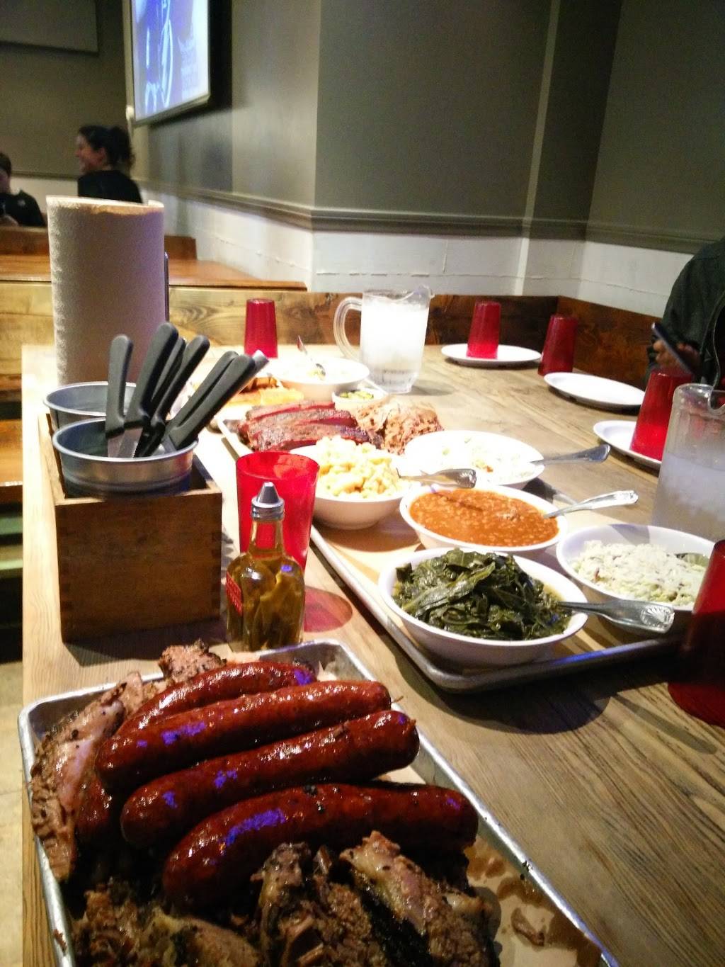 Bludsos Bar & Que | restaurant | 609 N La Brea Ave, Los Angeles, CA 90036, USA | 3239312583 OR +1 323-931-2583