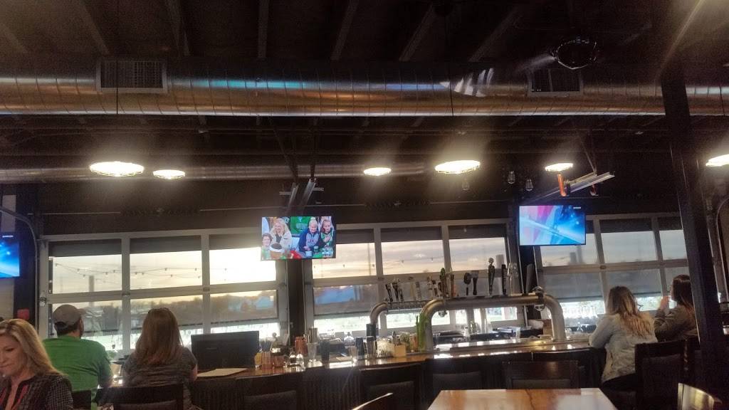 California fish grill | restaurant | La Sierra, Riverside, CA 92505, USA | 9514056880 OR +1 951-405-6880