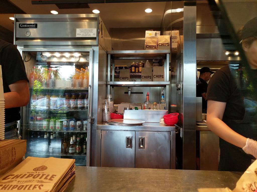 Chipotle Mexican Grill | restaurant | 3928 Broadway St, San Antonio, TX 78209, USA | 2108329812 OR +1 210-832-9812