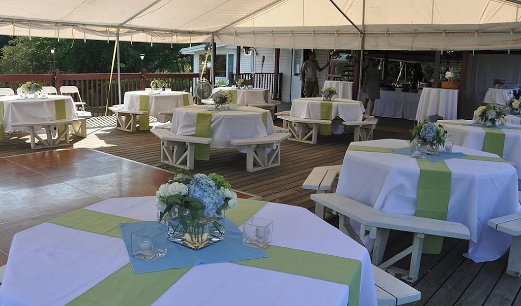 Mulligans Restaurant & Pub | restaurant | 1575 W 275 N, Angola, IN 46703, USA | 2608338899 OR +1 260-833-8899