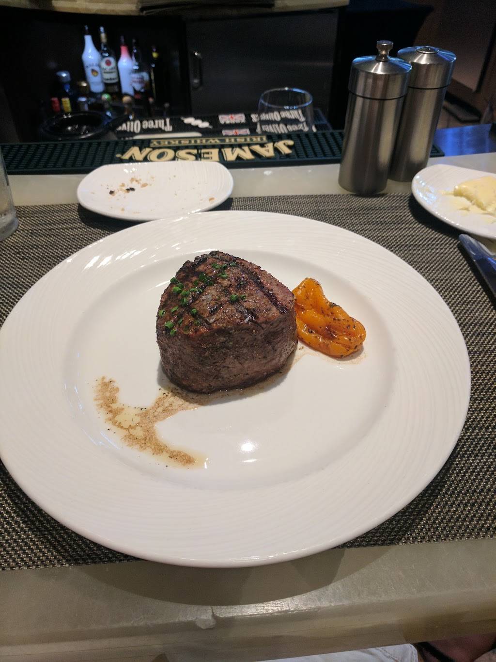 Andrews Steak and Seafood | restaurant | 777 Casino Dr, Pittsburgh, PA 15212, USA | 4122317777 OR +1 412-231-7777