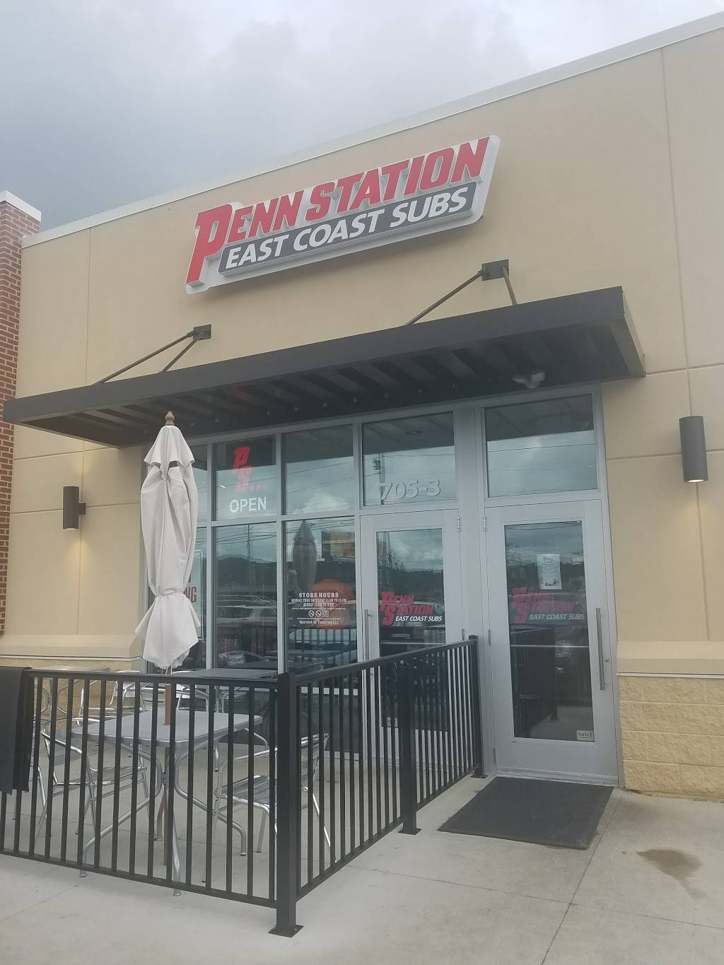 Penn Station East Coast Subs | restaurant | 705 Winfield Dunn Pkwy #300, Sevierville, TN 37876, USA | 8653654987 OR +1 865-365-4987