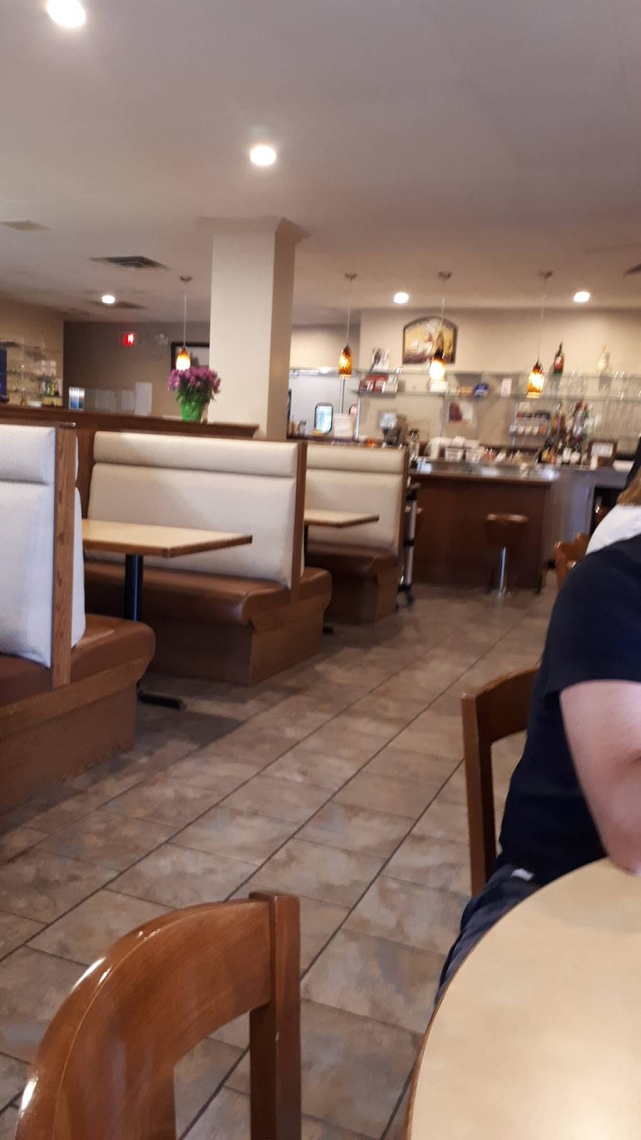 Jacks Family Restaurant | restaurant | 27 Chatham St N, Blenheim, ON N0P 1A0, Canada | 5196765050 OR +1 519-676-5050