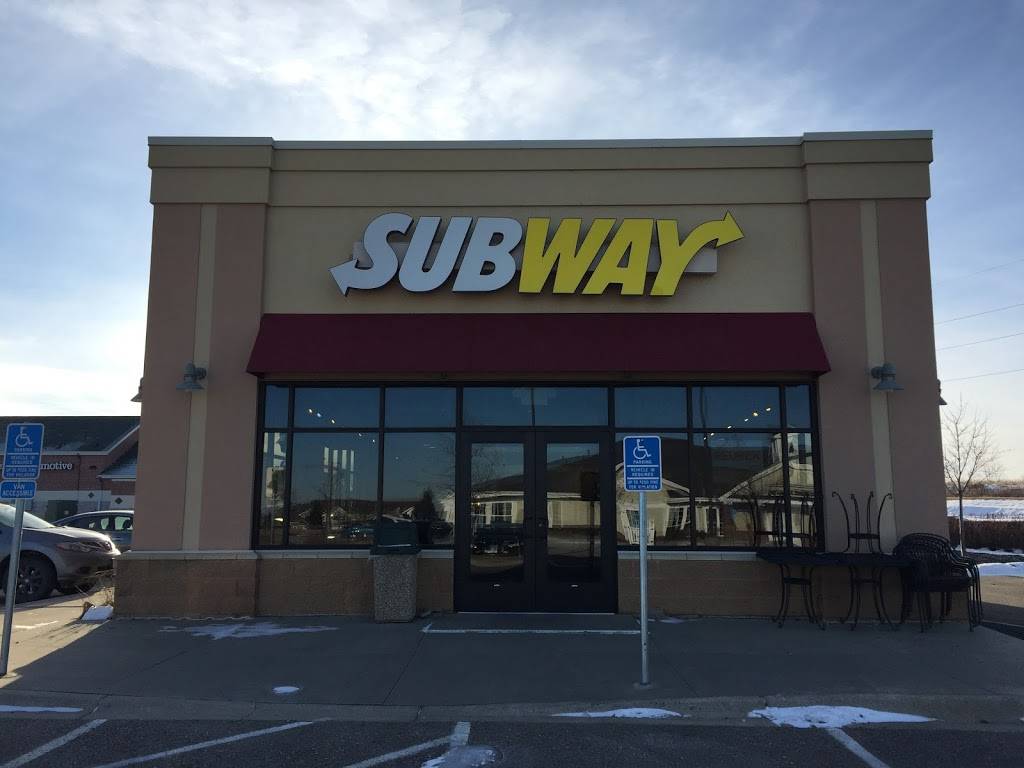 Subway | restaurant | 17450 Dodd Blvd, Lakeville, MN 55044, USA | 9525830943 OR +1 952-583-0943