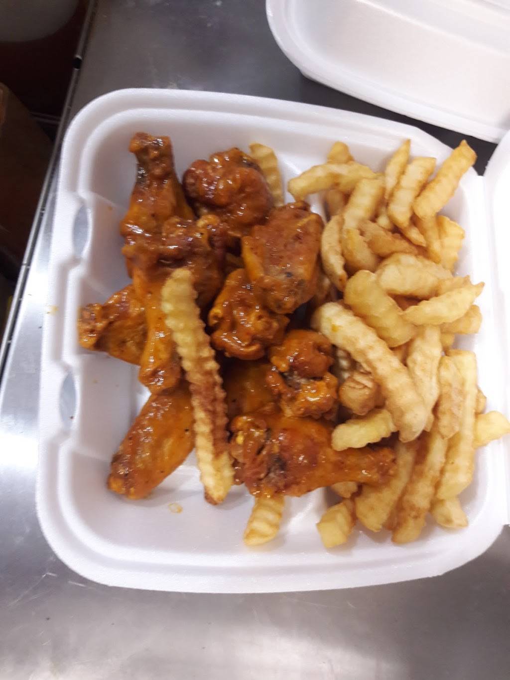 Americas Best Wings | restaurant | 7933 Baltimore Annapolis Blvd, Glen Burnie, MD 21060, USA | 4107611300 OR +1 410-761-1300