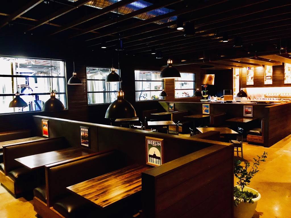 Liter House | restaurant | 5301 Winthrop Ave, Indianapolis, IN 46220, USA | 4632212800 OR +1 463-221-2800