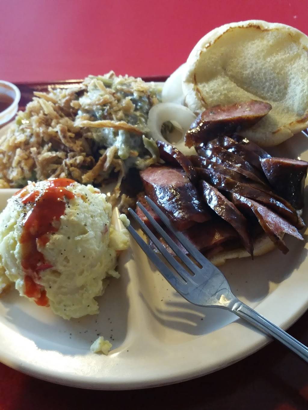 Marshalls Bar-B-Q | restaurant | 12895 Josey Ln #215, Farmers Branch, TX 75234, USA | 9722434941 OR +1 972-243-4941