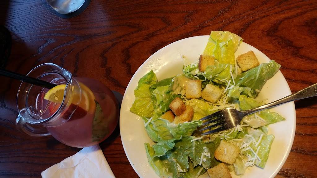 Smokey Bones Bar & Fire Grill | restaurant | 2225 Gunbarrel Rd, Chattanooga, TN 37421, USA | 4238937850 OR +1 423-893-7850