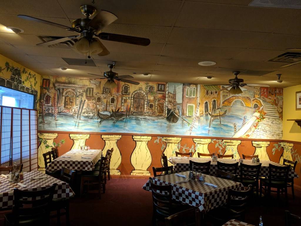 The Original Nicolinos Italian Restaurant | restaurant | 35325 Date Palm Dr #111, Cathedral City, CA 92234, USA | 7603240411 OR +1 760-324-0411