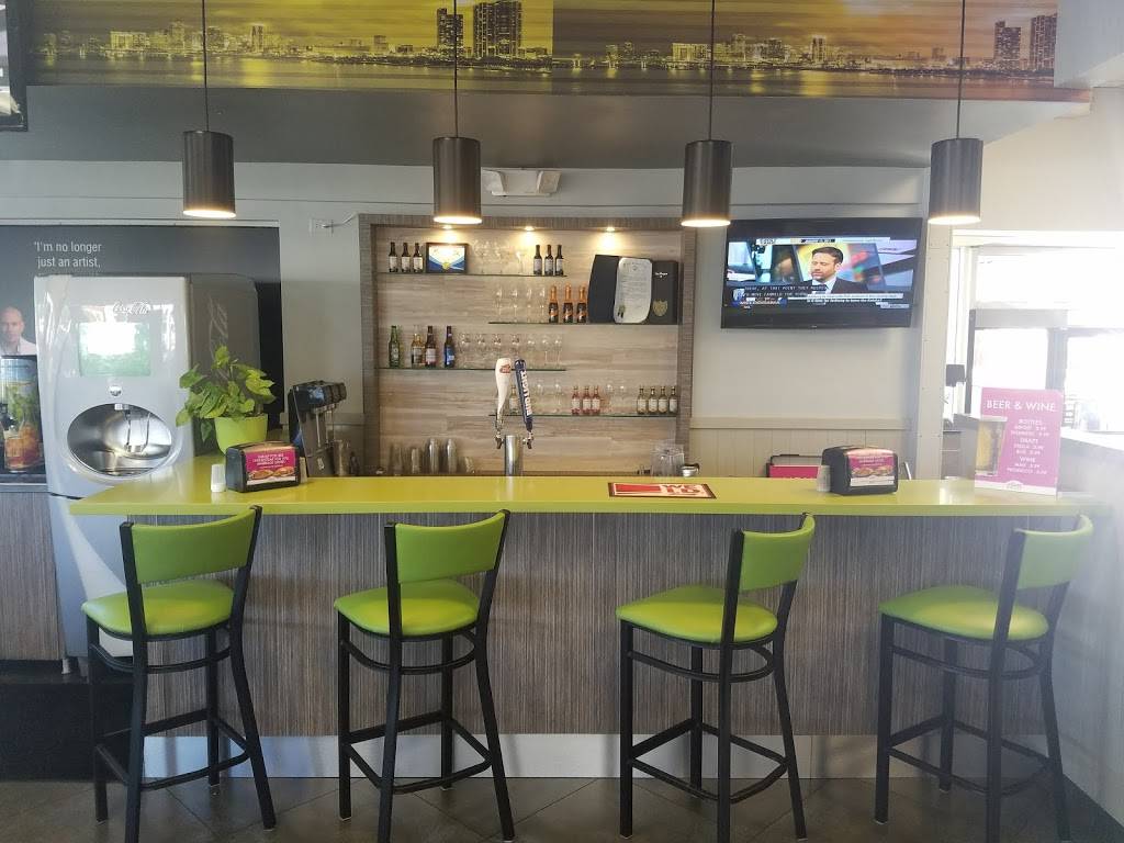 Miami Grill | restaurant | 750 W Sample Rd, Pompano Beach, FL 33064, USA | 9547821270 OR +1 954-782-1270