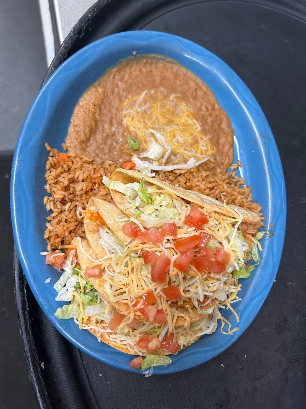 Cabos Bonitos Grill & Cantina LLC | restaurant | 406 South Ave, Springfield, MO 65806, USA | 4172213490 OR +1 417-221-3490