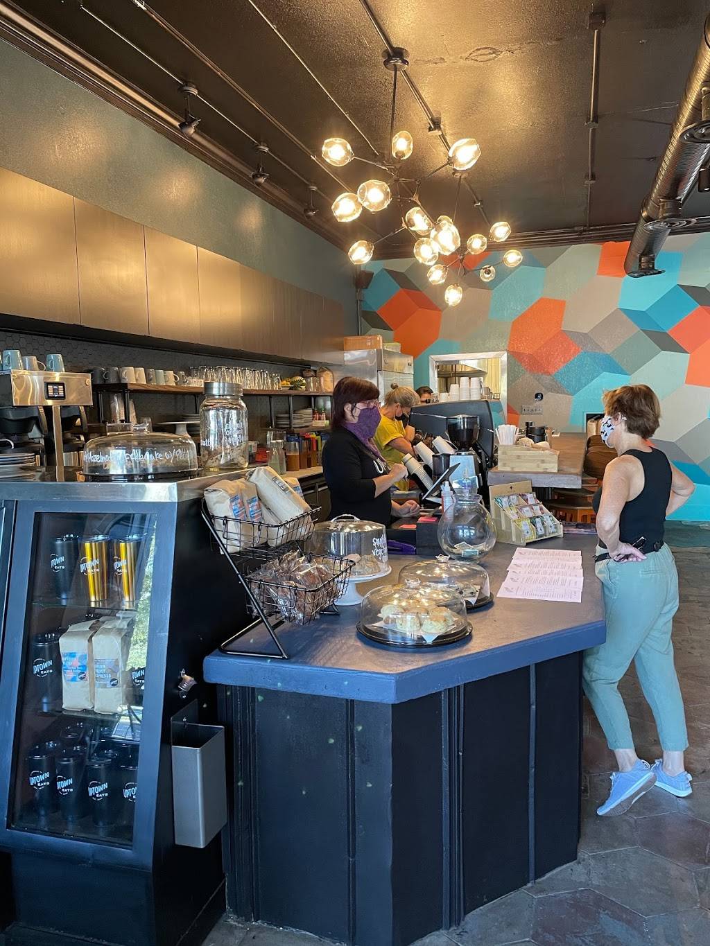 Uptown Eats | cafe | 689-D Dr M.L.K. Jr St N, St. Petersburg, FL 33701, USA | 7278103287 OR +1 727-810-3287