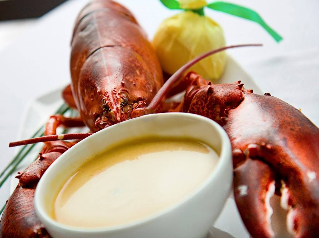 Riva Crab House | restaurant | 700 E Grand Ave, Chicago, IL 60611, USA | 3126447482 OR +1 312-644-7482