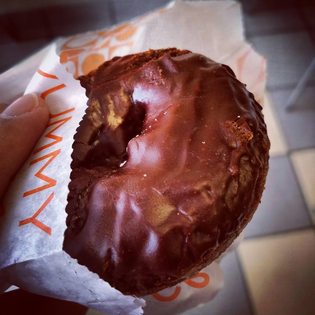 Dunkin Donuts | cafe | 1127 W Bryn Mawr Ave, Chicago, IL 60660, USA | 7735613315 OR +1 773-561-3315