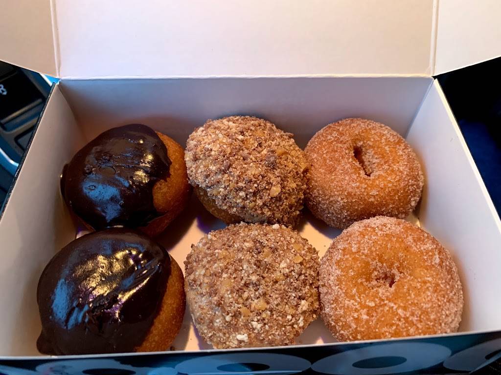 Humble Donut Co. | restaurant | 7500 N Mesa St #103, El Paso, TX 79912, USA | 9154873677 OR +1 915-487-3677