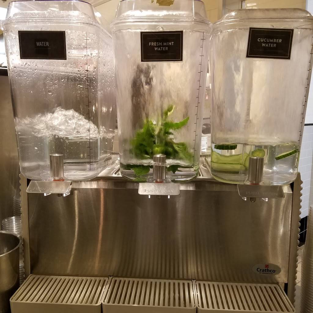 Roast Kitchen | restaurant | 870 Broadway, New York, NY 10003, USA | 2125299100 OR +1 212-529-9100