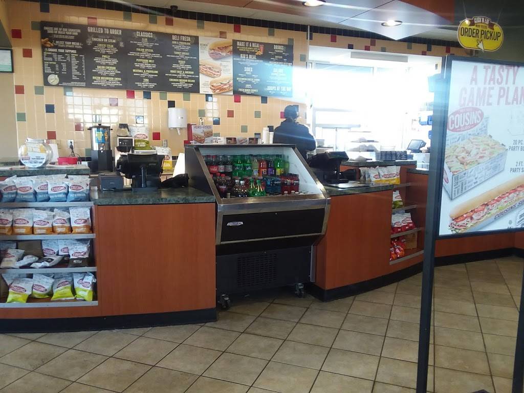 Cousins Subs | meal takeaway | 11401 W Silver Spring Dr, Milwaukee, WI 53225, USA | 4144665158 OR +1 414-466-5158