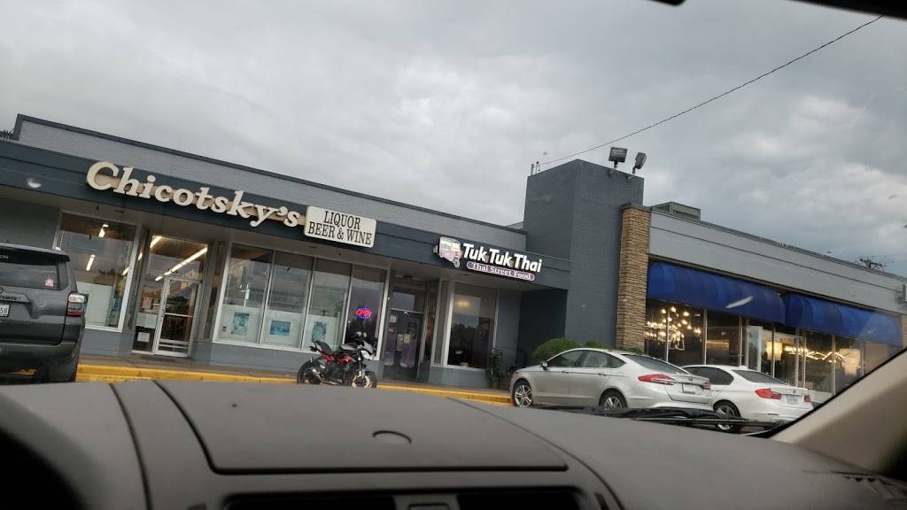 TUK TUK THAI | restaurant | 3431 W 7th St, Fort Worth, TX 76107, USA | 8173323339 OR +1 817-332-3339