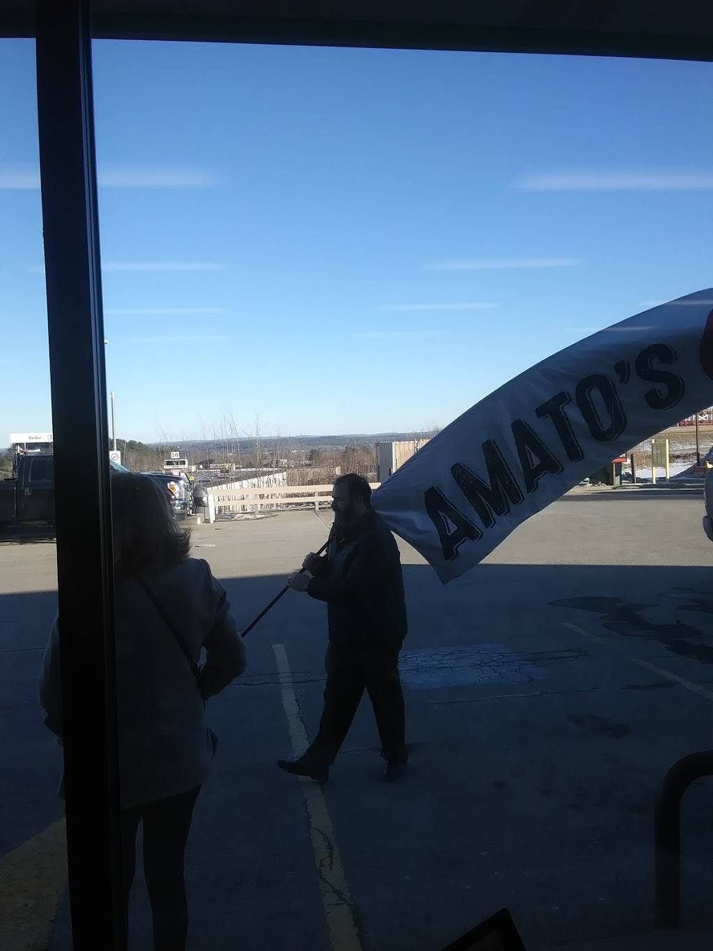 Amatos | restaurant | 320 Kennedy Memorial Dr, Waterville, ME 04901, USA | 2076160635 OR +1 207-616-0635