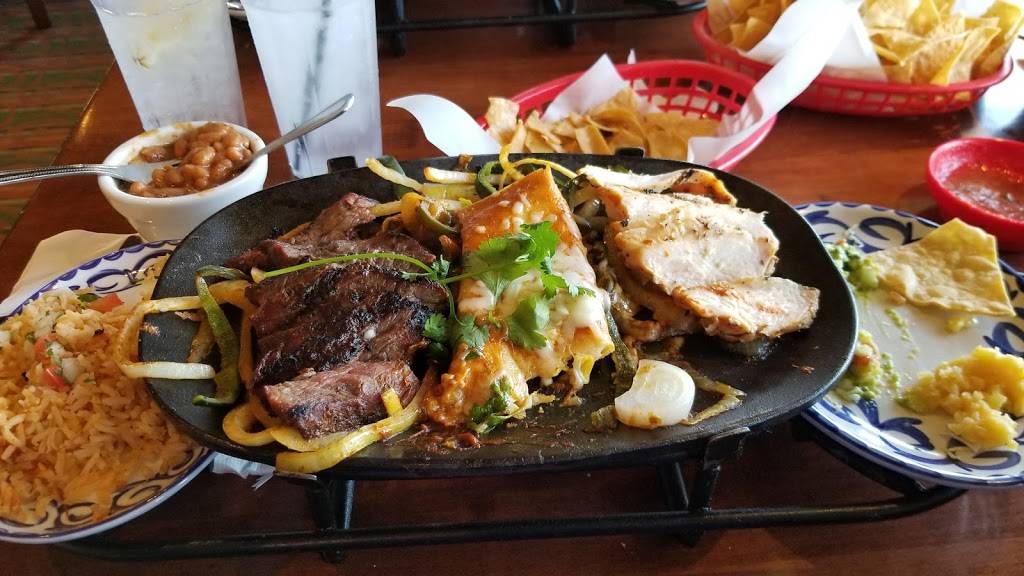 El Torito | restaurant | 34521 Golden Lantern, Dana Point, CA 92629, USA | 9494966311 OR +1 949-496-6311