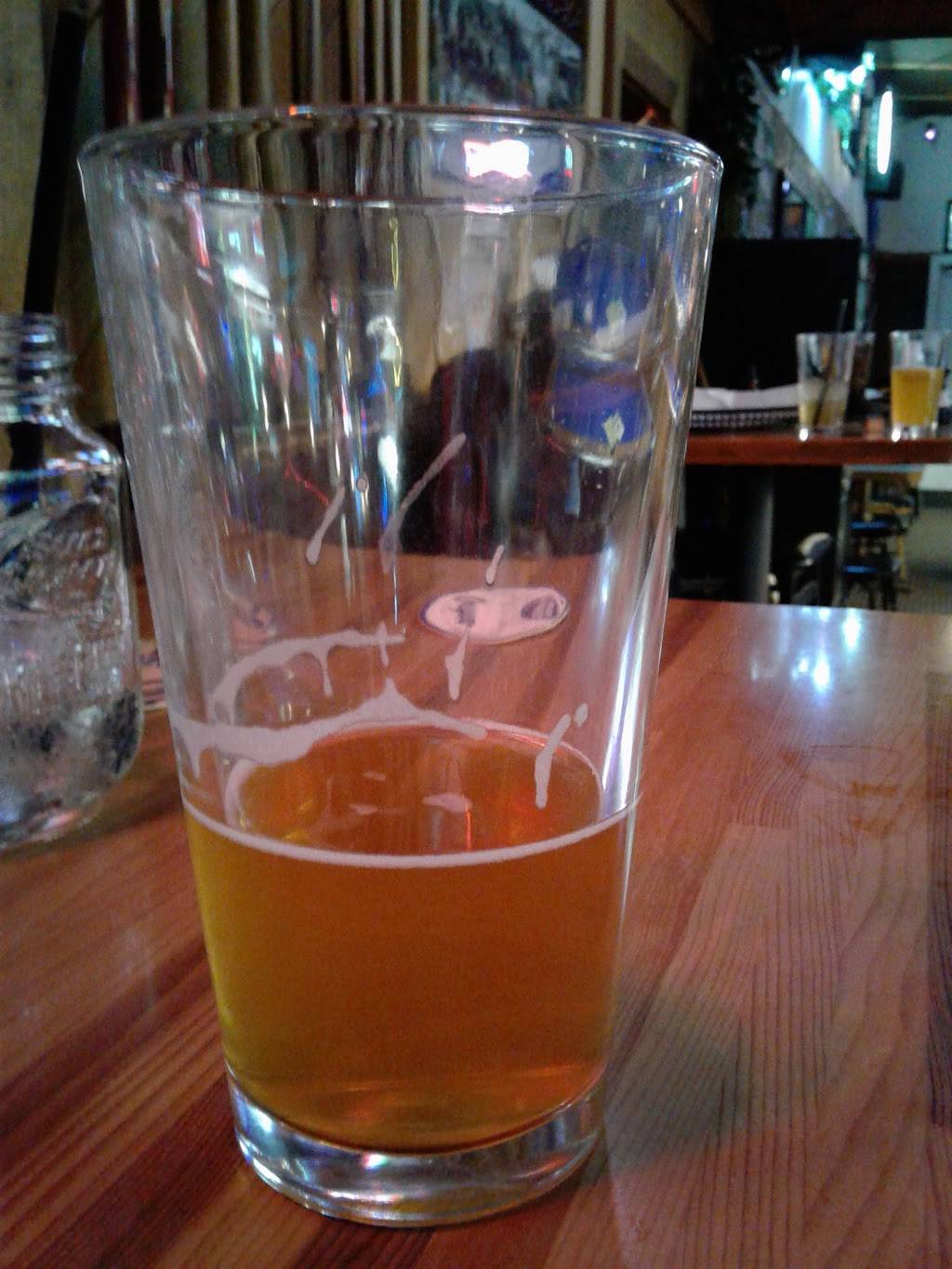 The Silver Dollar Tavern | restaurant | 375 Lancaster Dr SE, Salem, OR 97317, USA | 5033630586 OR +1 503-363-0586