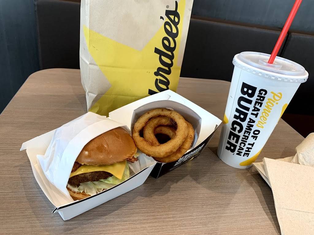 Hardees | restaurant | 2241 Fair Rd, Sidney, OH 45365, USA | 9374921144 OR +1 937-492-1144