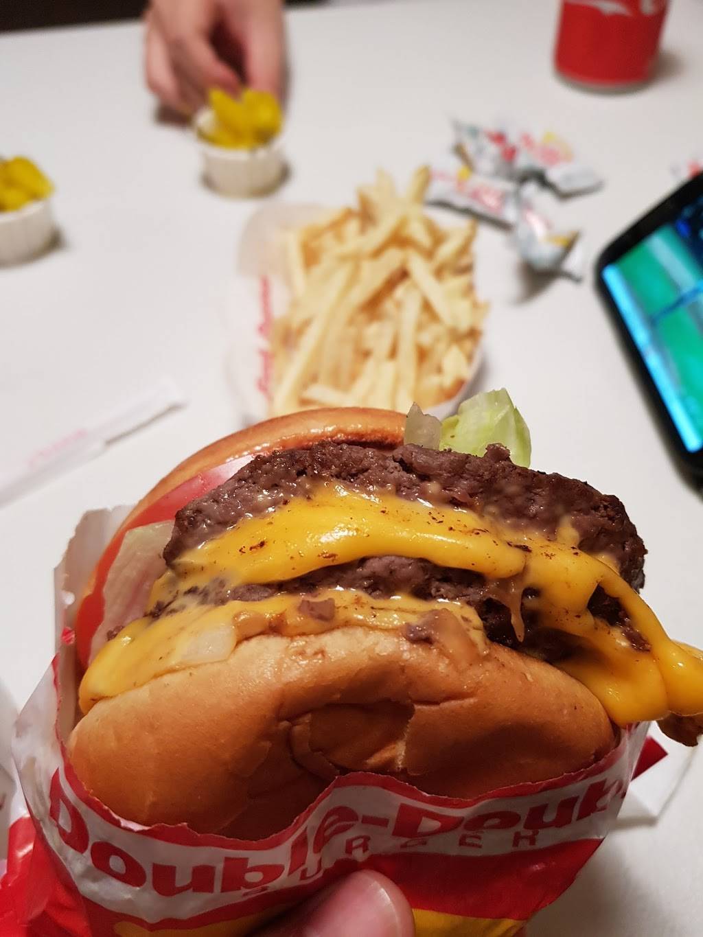 In-N-Out Burger | restaurant | 2727 W March Ln, Stockton, CA 95219, USA | 8007861000 OR +1 800-786-1000