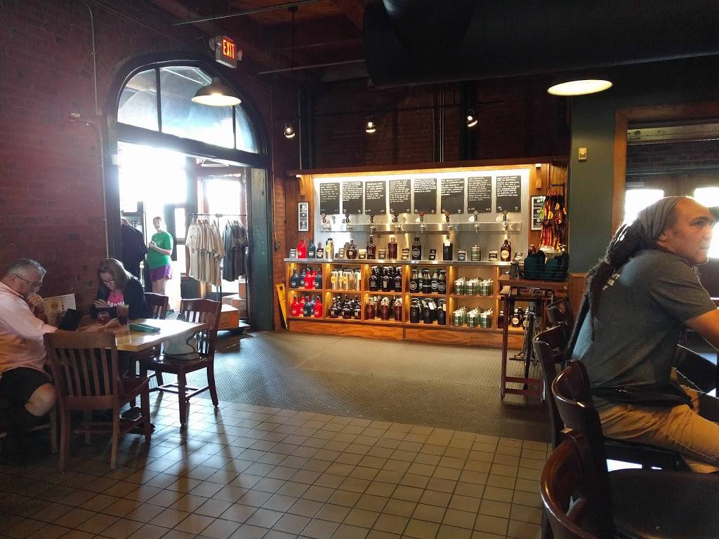 The Schlafly Tap Room | restaurant | 2100 Locust St, St. Louis, MO 63103, USA | 3142412337 OR +1 314-241-2337