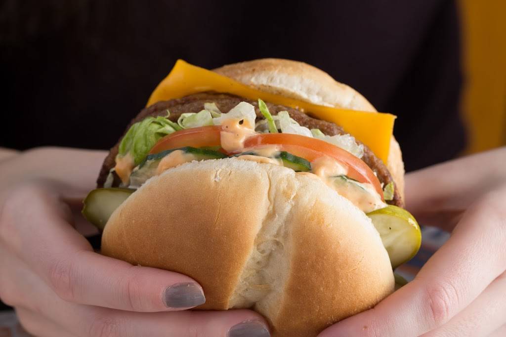 Harveys | restaurant | 11 245 Boulevard Lacordaire, Montréal-Nord, QC H1G 4J7, Canada | 4383154445 OR +1 438-315-4445