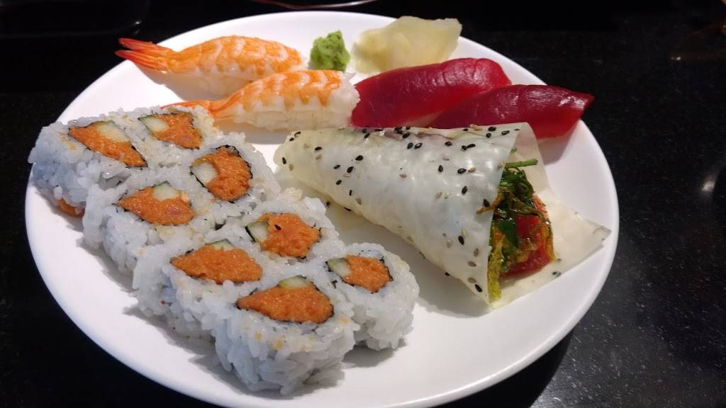 Sushi Stop Hollywood | restaurant | 5917 Franklin Ave, Los Angeles, CA 90068, USA | 3234682496 OR +1 323-468-2496
